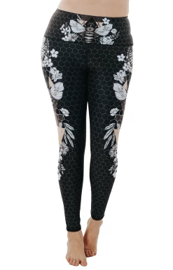 Beeloved Blackout Printed Yoga Legging -Yoga Democracy 1103 beelovedbo front removebg