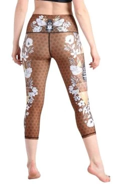 Beeloved Printed Yoga Crops -Yoga Democracy 1201115 bee 1