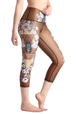 Yoga Democracy 43 Beeloved Printed Yoga Crops