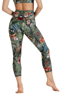 Green Thumb Printed Yoga Crops -Yoga Democracy 1201 GT BACK removebg