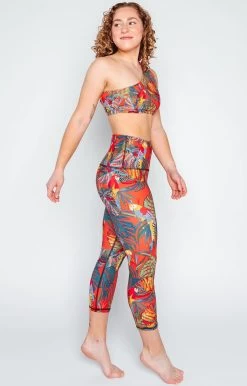 Tropical Paradise Printed Yoga Crops 10 Tropical Paradise Printed Yoga Crops -Yoga Democracy 1201 TropicalParadise Fullbody