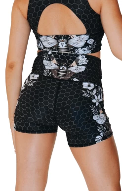 Movement Short In Beeloved Blackout -Yoga Democracy 1307 BeelovedBlackout back removebg