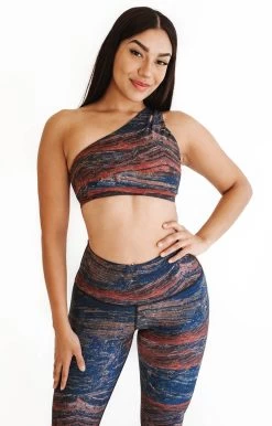 The Maverick Bra In Pedra -Yoga Democracy 1610 Mountain front2